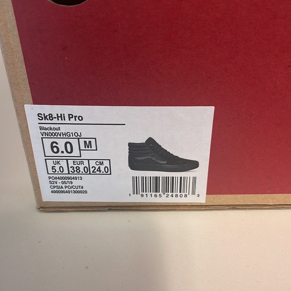 Vans - Picture 2 of 3